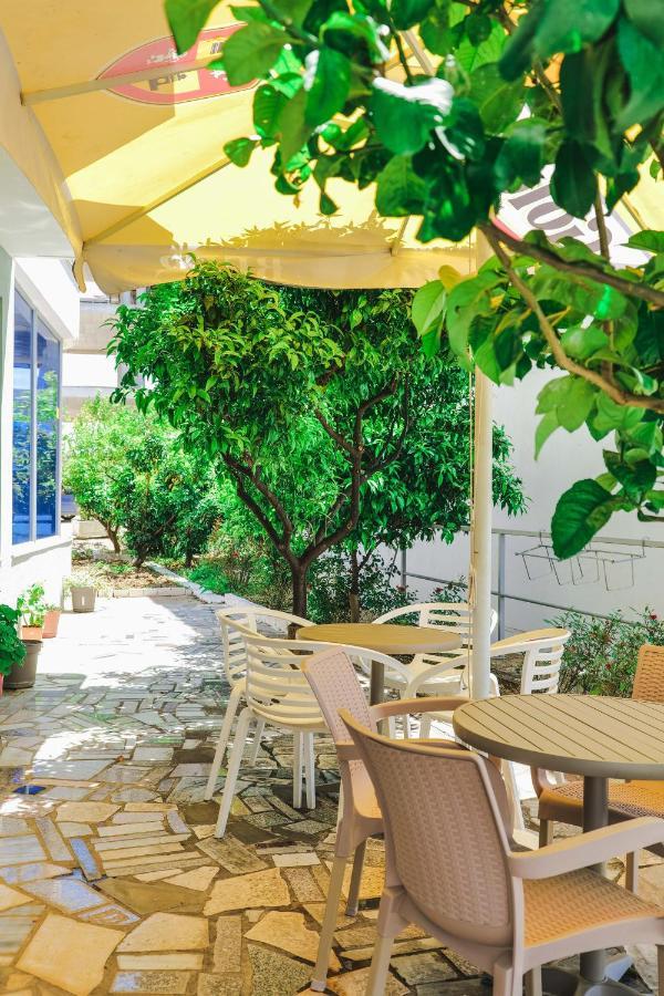 サマー ドリーム ホテル Sarandë エクステリア 写真